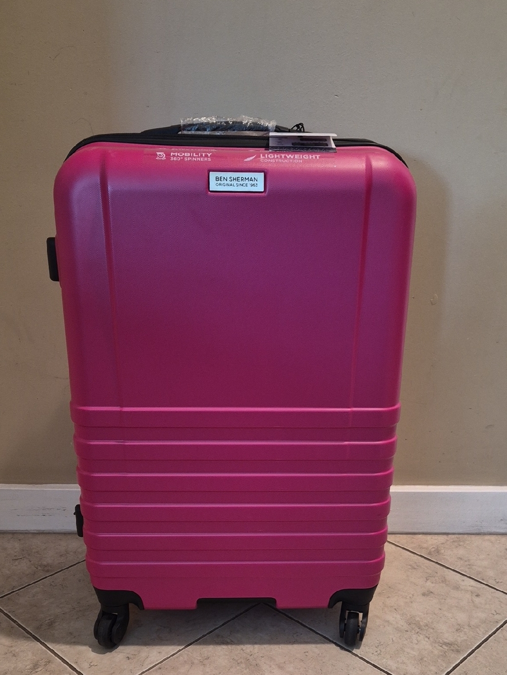 Ben Sherman Hot Pink Hardside Spinner Luggage